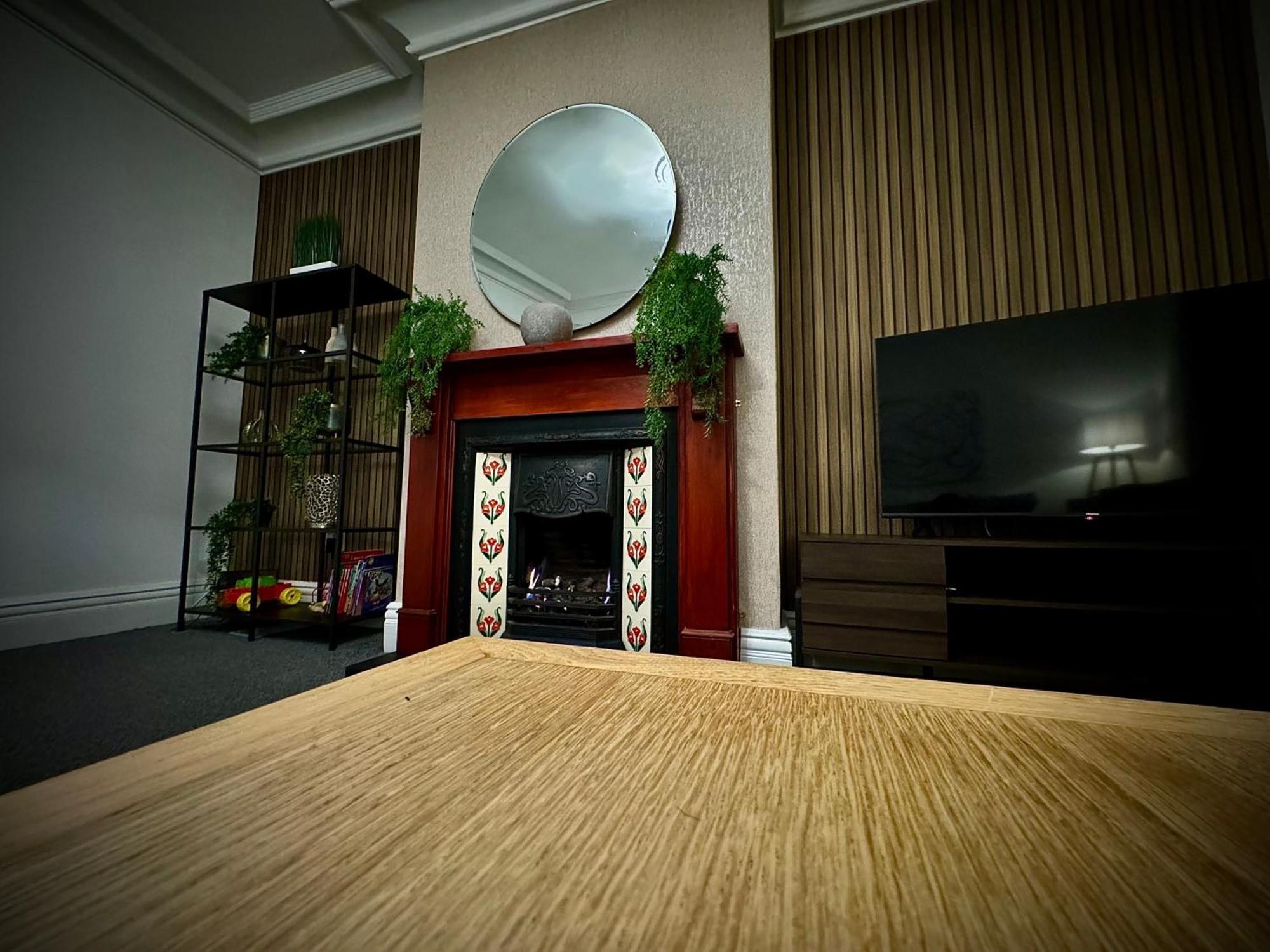 Sleeps10-Parking-Garden-Hottub-Petfriendly Villa Blackpool Buitenkant foto